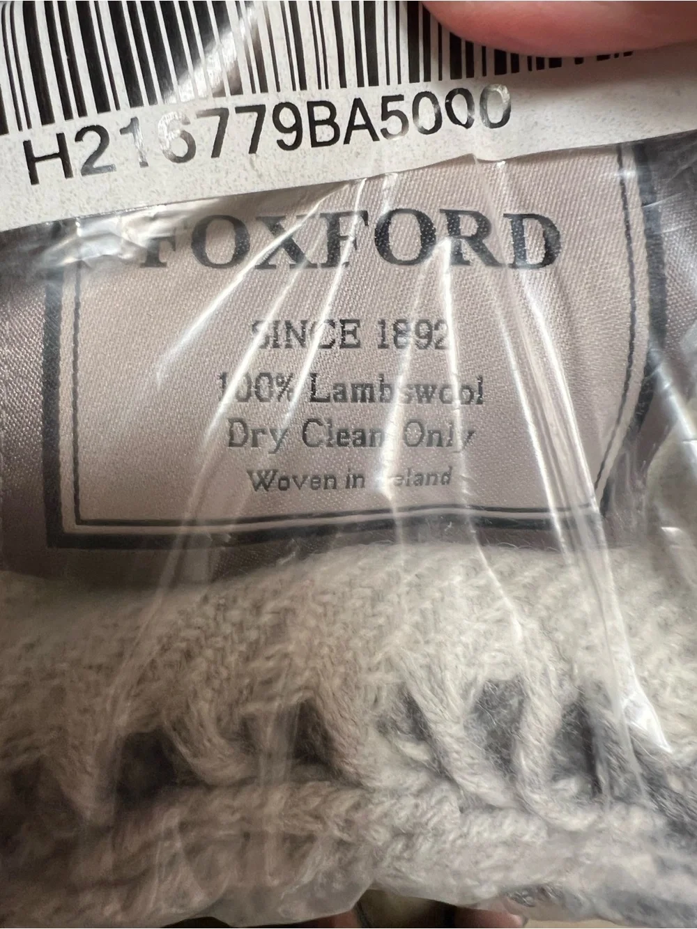 100% LAMBSWOOL FOXFORD GRAY PLAID FRINGE THROW MADE IN IRELAND NWT